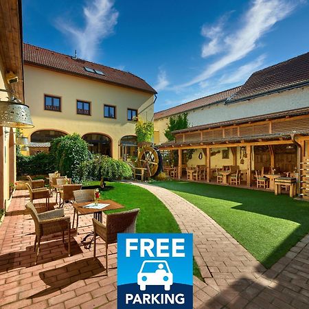 Hotel Selsky Dvur - Bohemian Village Courtyard Πράγα Εξωτερικό φωτογραφία