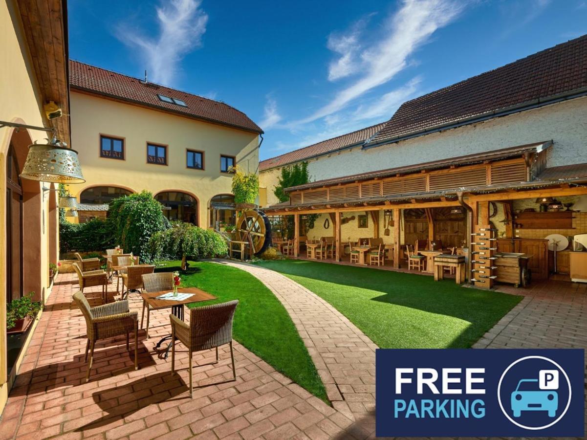 Hotel Selsky Dvur - Bohemian Village Courtyard Πράγα Εξωτερικό φωτογραφία