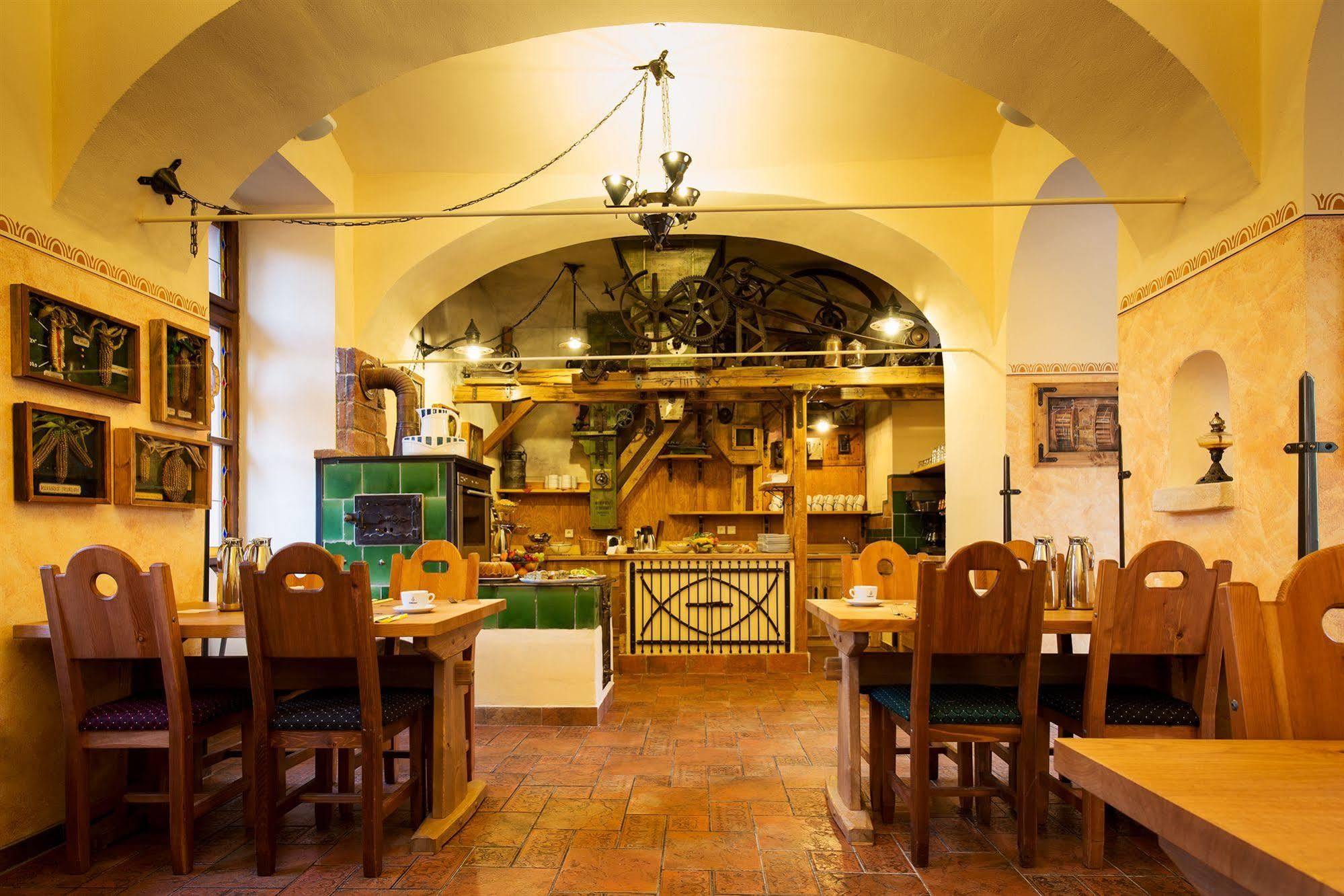 Hotel Selsky Dvur - Bohemian Village Courtyard Πράγα Επιχειρήσεις φωτογραφία