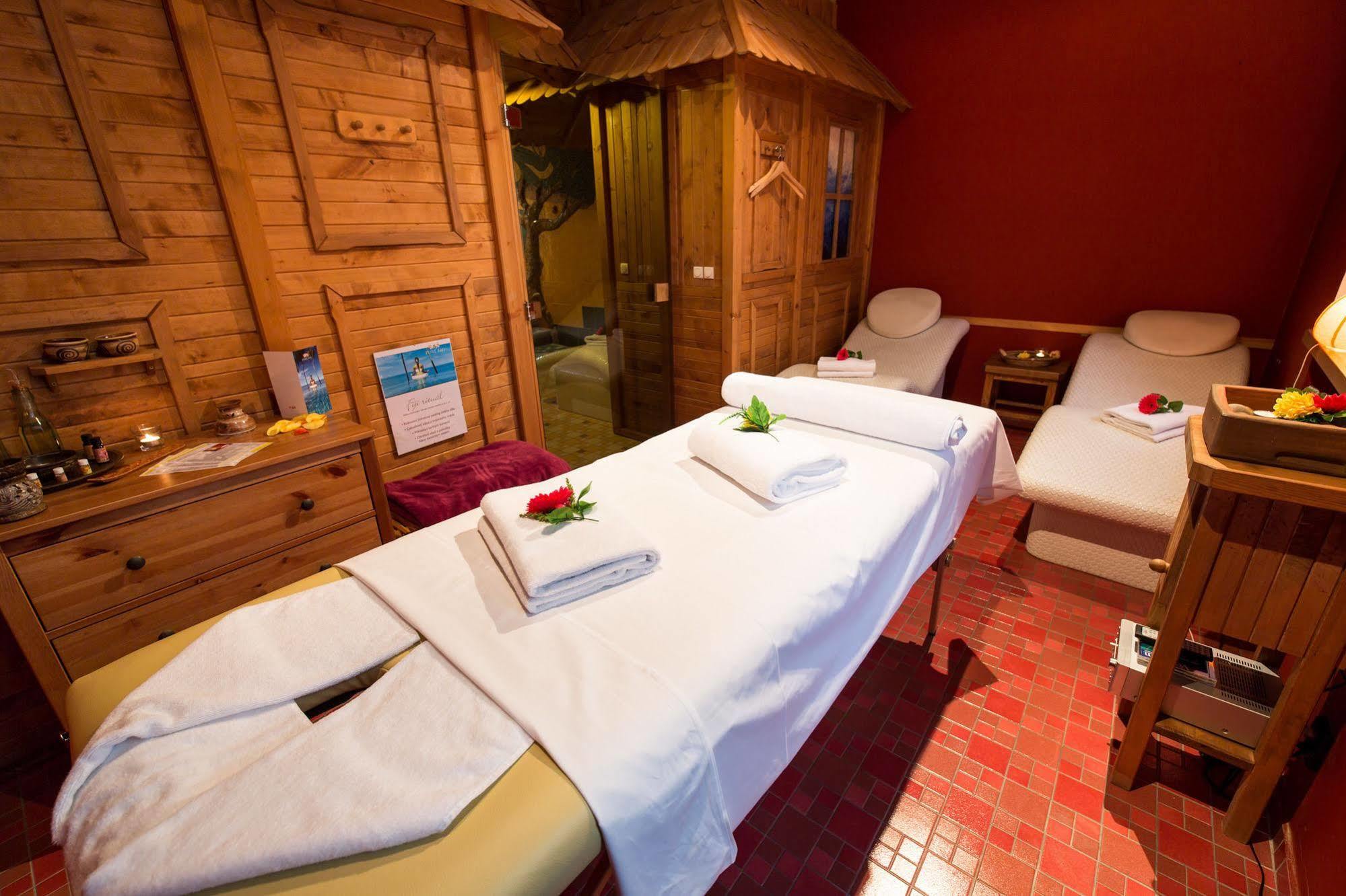 Hotel Selsky Dvur - Bohemian Village Courtyard Πράγα Εξωτερικό φωτογραφία